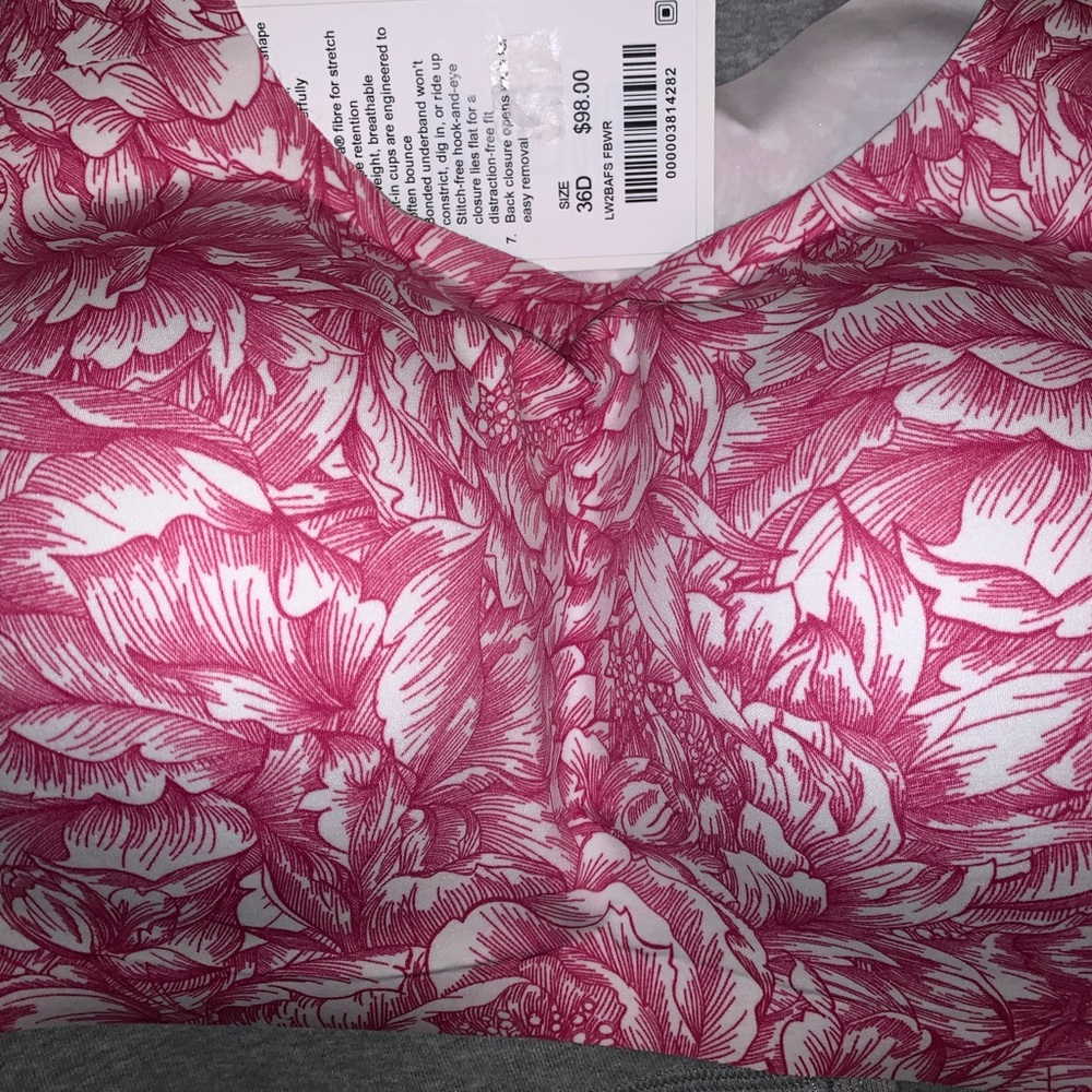 NWT Lululemon Enlite Bra